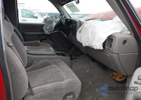 1999 Chevrolet Silverado 1500 Ls z USA, uszkodzony, nr VIN 2GCEK19T6X1191537